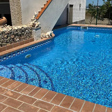 Bed & Breakfast River Dreams 3*